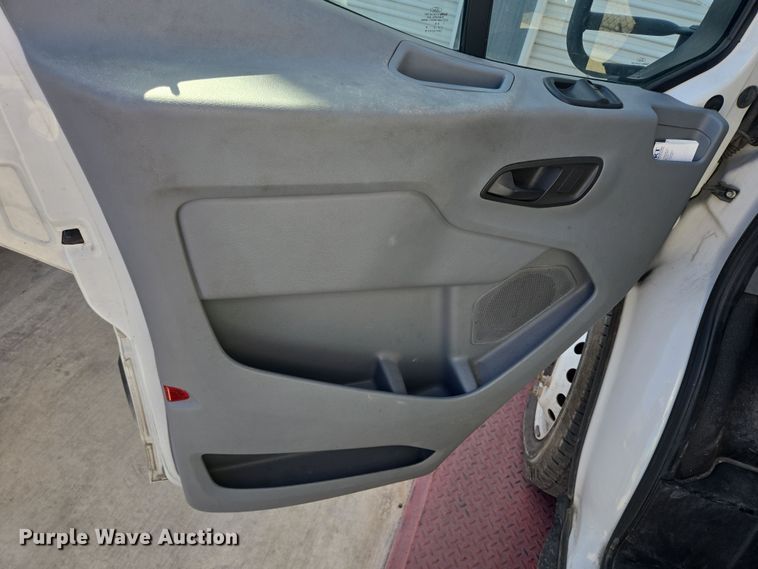 image for item NQ9191 2018 Ford Transit 350 shuttle bus