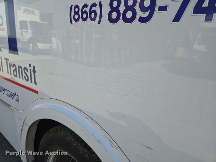 image for item NQ9192 2018 Glaval Ford Transit 350 shuttle bus