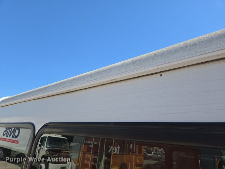 image for item NQ9192 2018 Glaval Ford Transit 350 shuttle bus