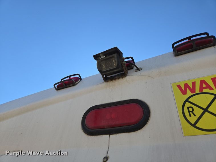 image for item NQ9192 2018 Glaval Ford Transit 350 shuttle bus