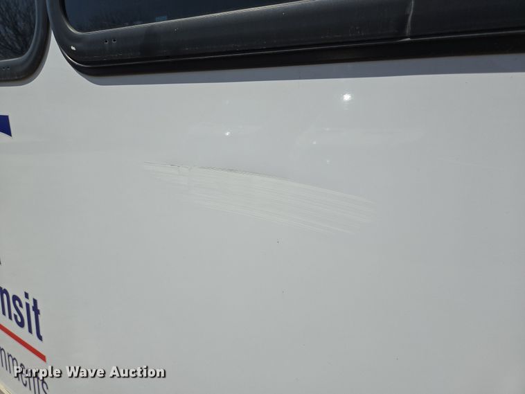 image for item NQ9192 2018 Glaval Ford Transit 350 shuttle bus