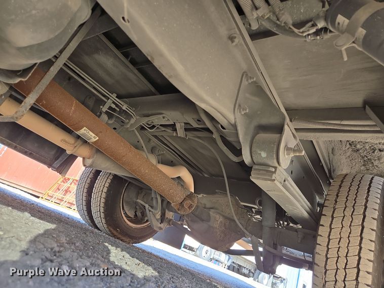 image for item NQ9192 2018 Glaval Ford Transit 350 shuttle bus