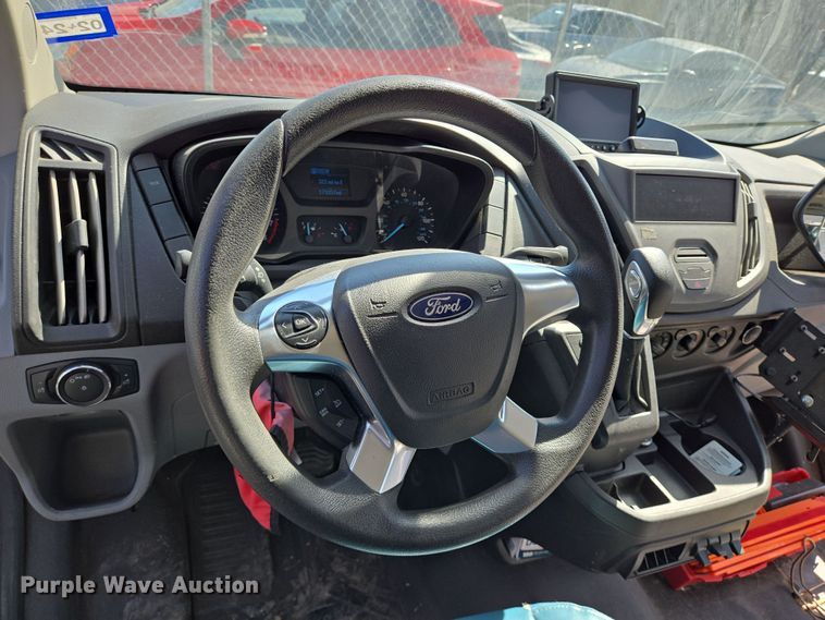 image for item NQ9192 2018 Glaval Ford Transit 350 shuttle bus