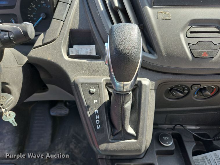 image for item NQ9192 2018 Glaval Ford Transit 350 shuttle bus