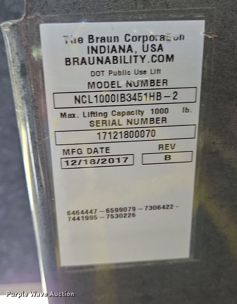 image for item NQ9192 2018 Glaval Ford Transit 350 shuttle bus