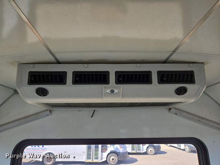 image for item NQ9192 2018 Glaval Ford Transit 350 shuttle bus