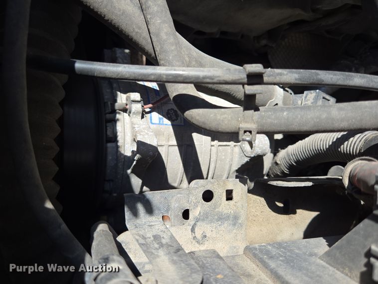 image for item NQ9192 2018 Glaval Ford Transit 350 shuttle bus