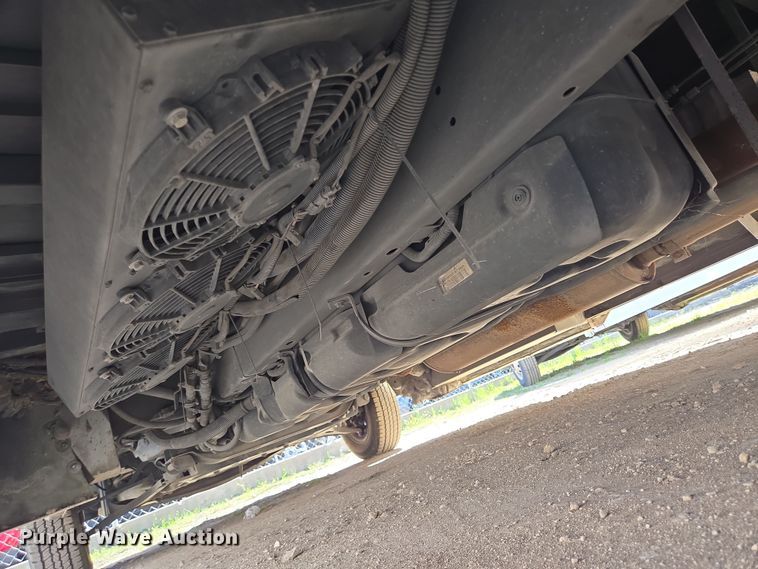 image for item NQ9192 2018 Glaval Ford Transit 350 shuttle bus