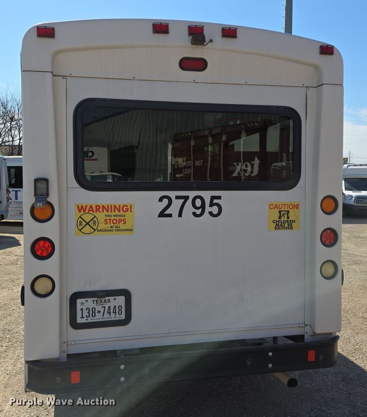 image for item NQ9193 2018 Glaval Ford Transit 350 shuttle bus