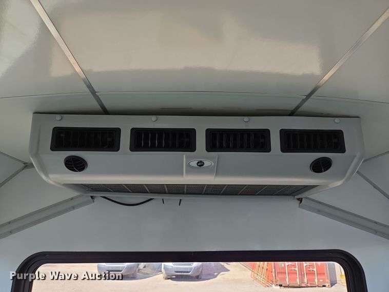 image for item NQ9193 2018 Glaval Ford Transit 350 shuttle bus