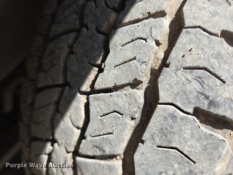 image for item NQ9193 2018 Glaval Ford Transit 350 shuttle bus