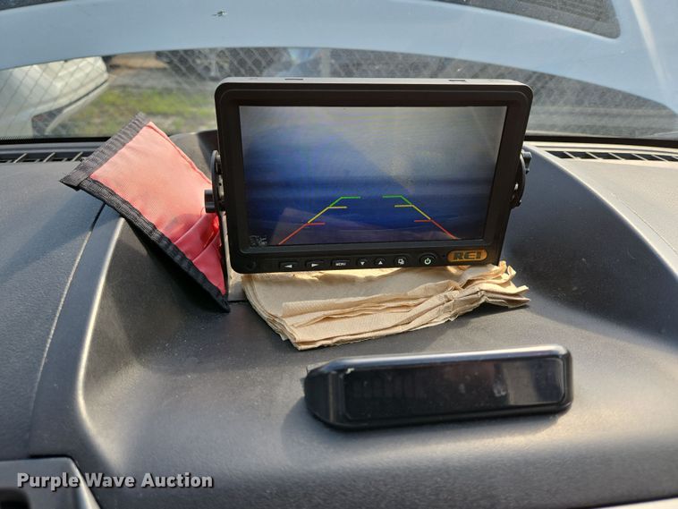 image for item NQ9194 2018 Glaval Ford Transit 350 shuttle bus