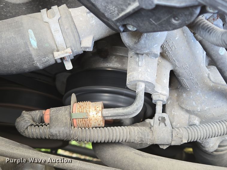 image for item NQ9194 2018 Glaval Ford Transit 350 shuttle bus