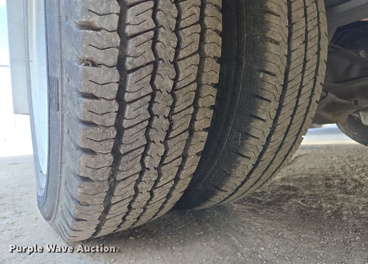 image for item NQ9194 2018 Glaval Ford Transit 350 shuttle bus