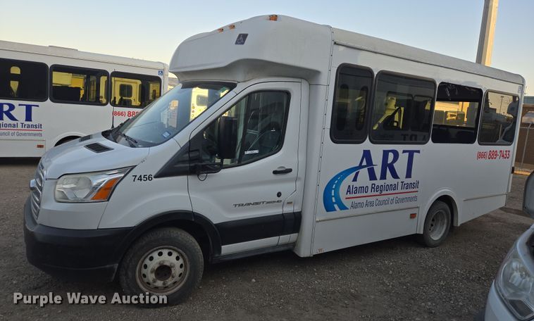 image for item NQ9195 2018 Glaval Ford Transit 350HD shuttle bus