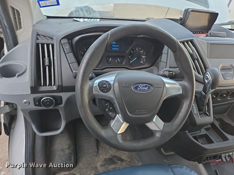 image for item NQ9195 2018 Glaval Ford Transit 350HD shuttle bus