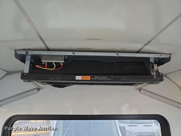 image for item NQ9195 2018 Glaval Ford Transit 350HD shuttle bus