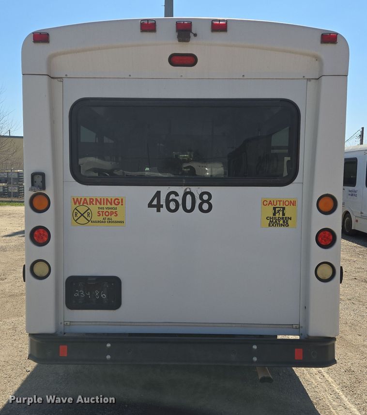 image for item NQ9196 2018 Glaval Ford Transit 350 shuttle bus