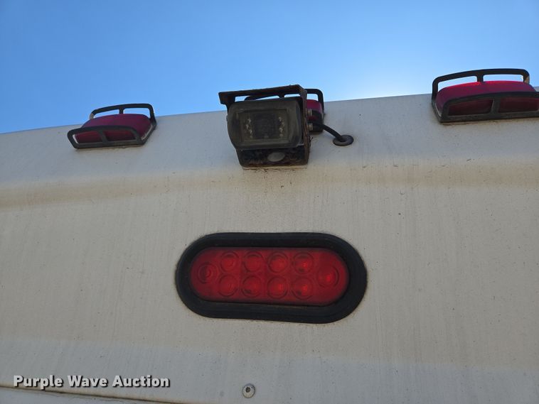 image for item NQ9196 2018 Glaval Ford Transit 350 shuttle bus