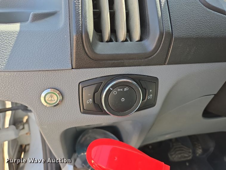 image for item NQ9196 2018 Glaval Ford Transit 350 shuttle bus