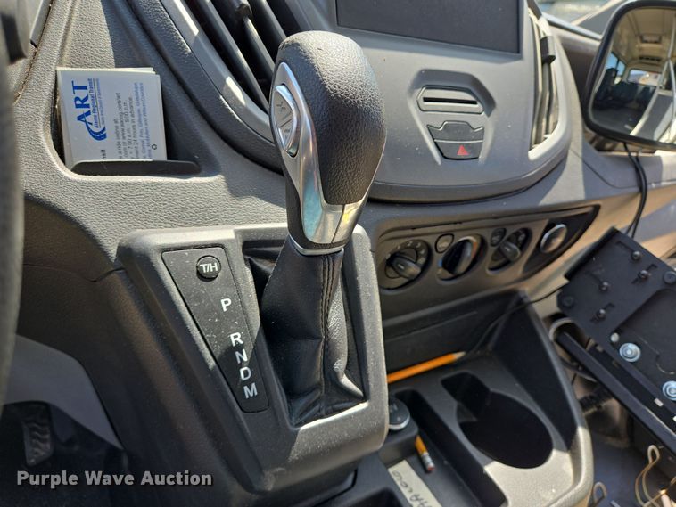 image for item NQ9196 2018 Glaval Ford Transit 350 shuttle bus