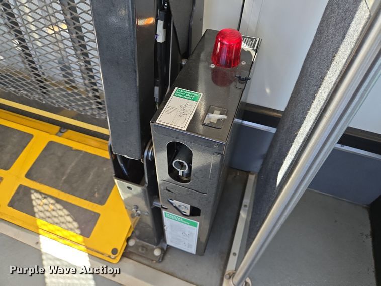 image for item NQ9196 2018 Glaval Ford Transit 350 shuttle bus