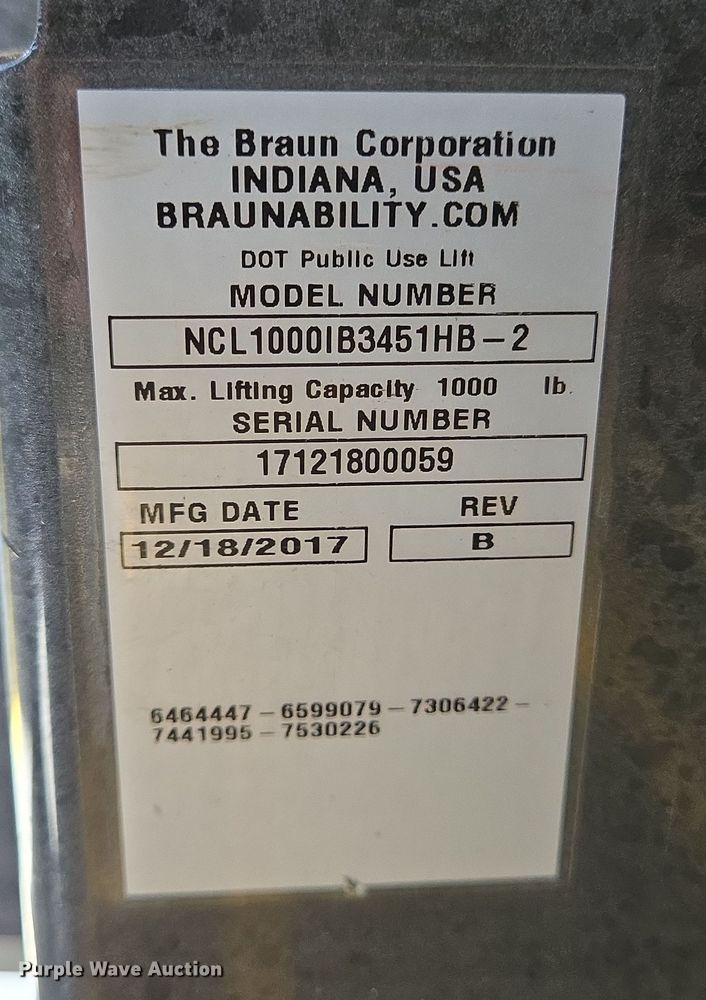 image for item NQ9196 2018 Glaval Ford Transit 350 shuttle bus