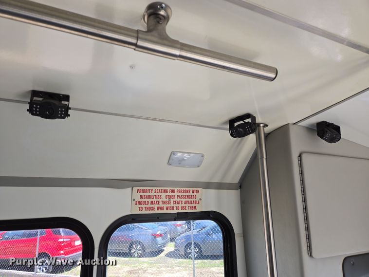 image for item NQ9196 2018 Glaval Ford Transit 350 shuttle bus