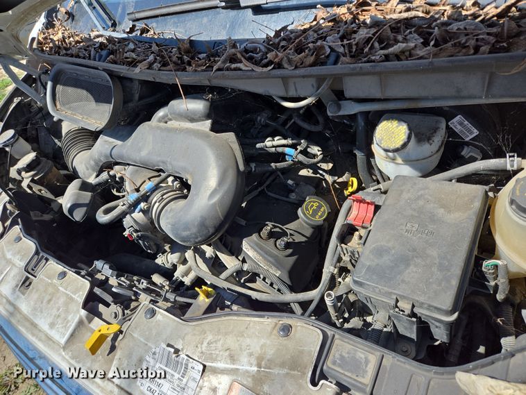 image for item NQ9196 2018 Glaval Ford Transit 350 shuttle bus