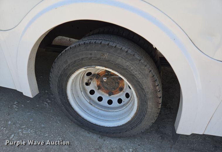 image for item NQ9196 2018 Glaval Ford Transit 350 shuttle bus