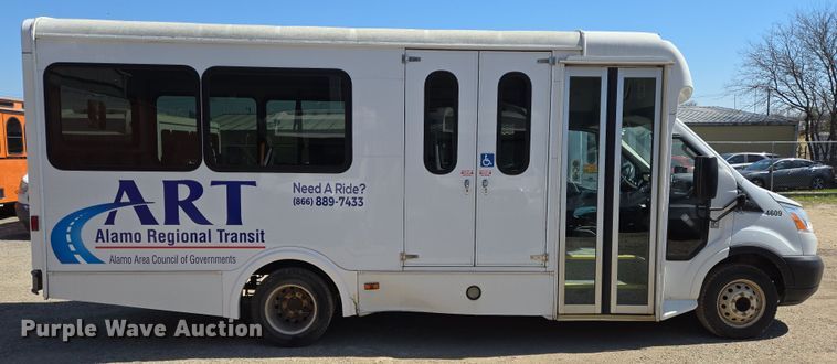 image for item NQ9197 2018 Ford Transit 350 shuttle bus