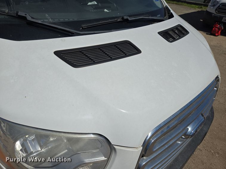 image for item NQ9197 2018 Ford Transit 350 shuttle bus