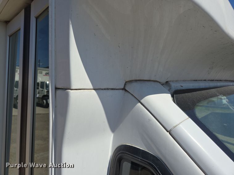 image for item NQ9197 2018 Ford Transit 350 shuttle bus