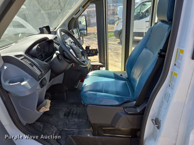 image for item NQ9197 2018 Ford Transit 350 shuttle bus