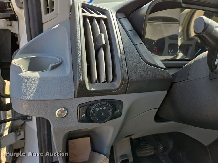 image for item NQ9197 2018 Ford Transit 350 shuttle bus