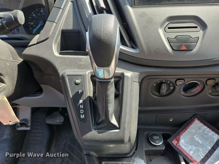 image for item NQ9197 2018 Ford Transit 350 shuttle bus