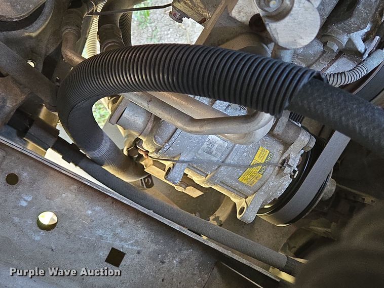 image for item NQ9197 2018 Ford Transit 350 shuttle bus