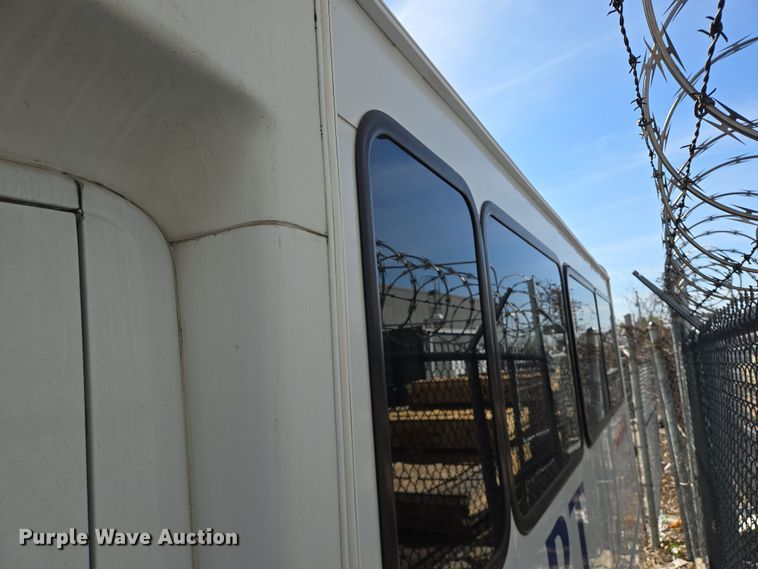 image for item NQ9198 2018 Glaval Ford Transit 350 shuttle bus