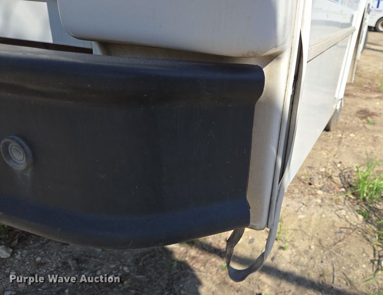 image for item NQ9198 2018 Glaval Ford Transit 350 shuttle bus