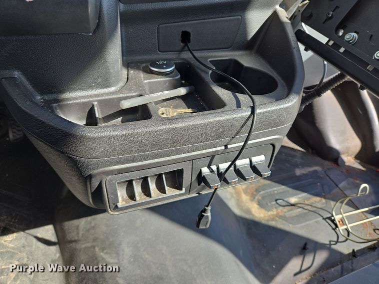 image for item NQ9198 2018 Glaval Ford Transit 350 shuttle bus