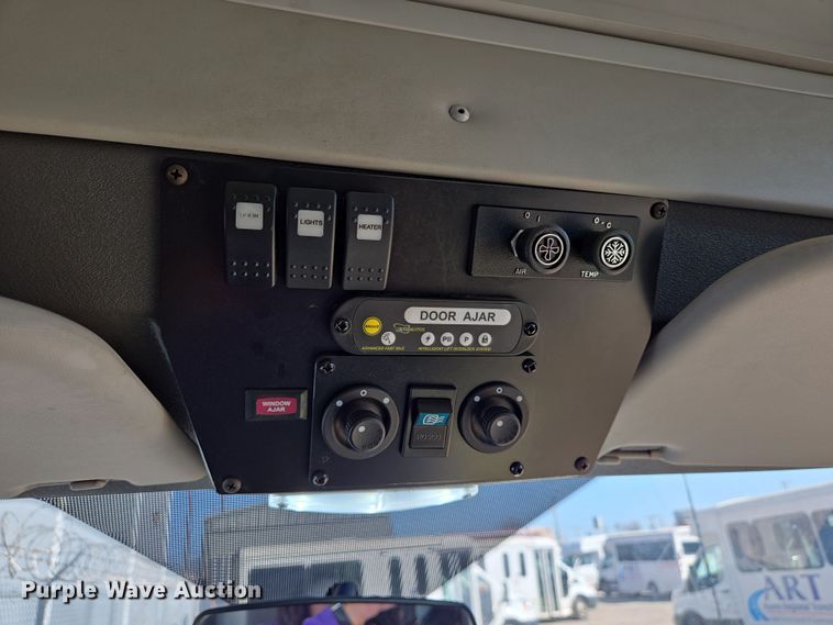 image for item NQ9198 2018 Glaval Ford Transit 350 shuttle bus