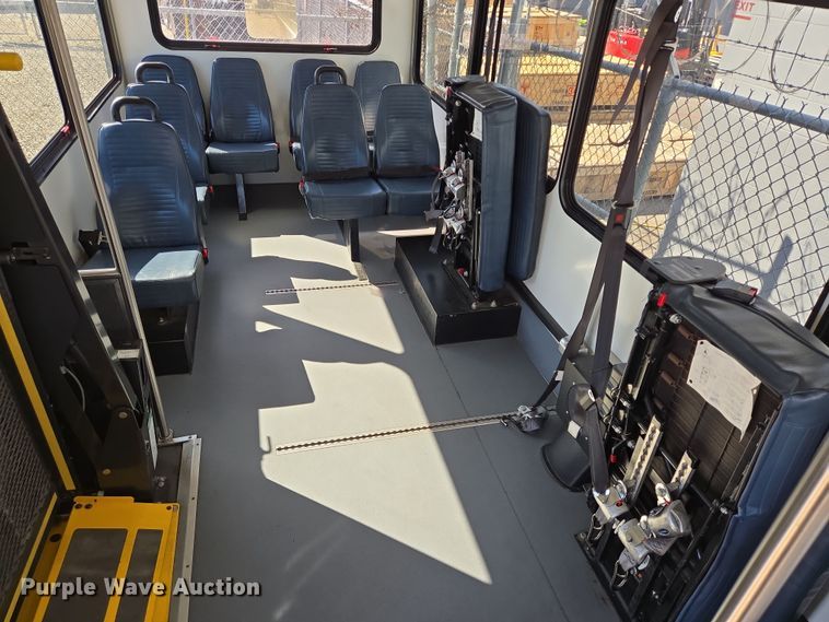 image for item NQ9198 2018 Glaval Ford Transit 350 shuttle bus