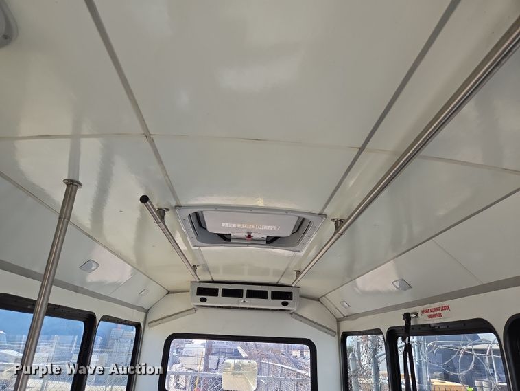 image for item NQ9198 2018 Glaval Ford Transit 350 shuttle bus