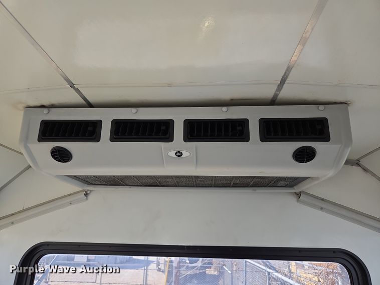 image for item NQ9198 2018 Glaval Ford Transit 350 shuttle bus