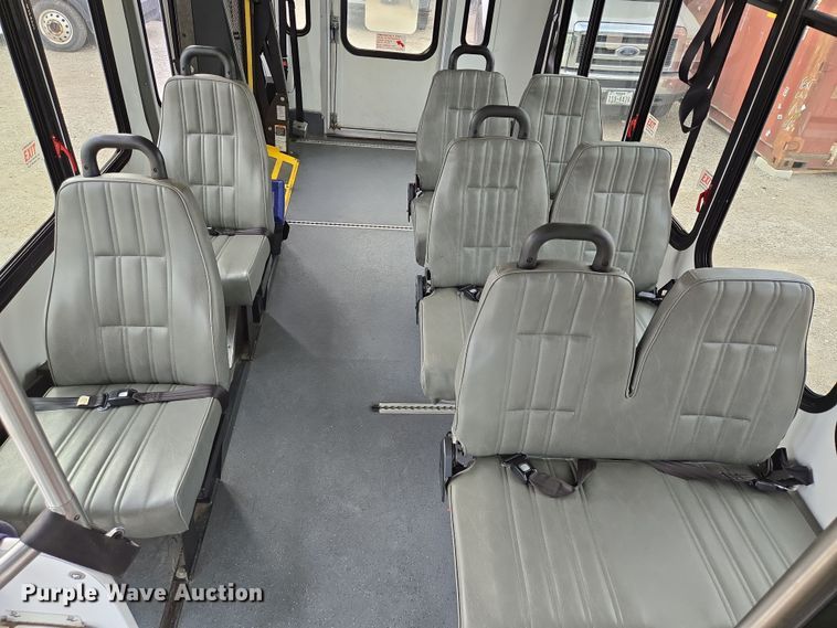 image for item NQ9200 2014 Eldorado Ford E350 shuttle bus