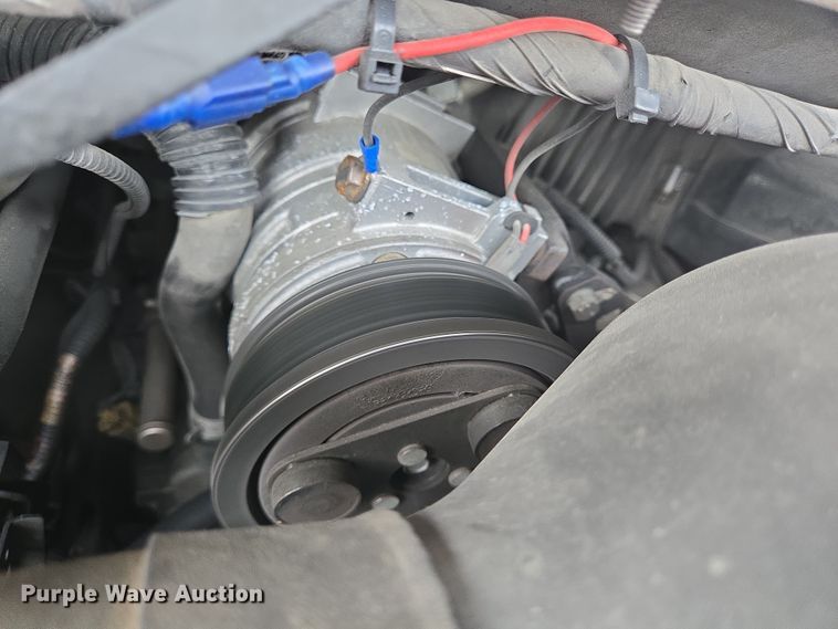 image for item NQ9200 2014 Eldorado Ford E350 shuttle bus