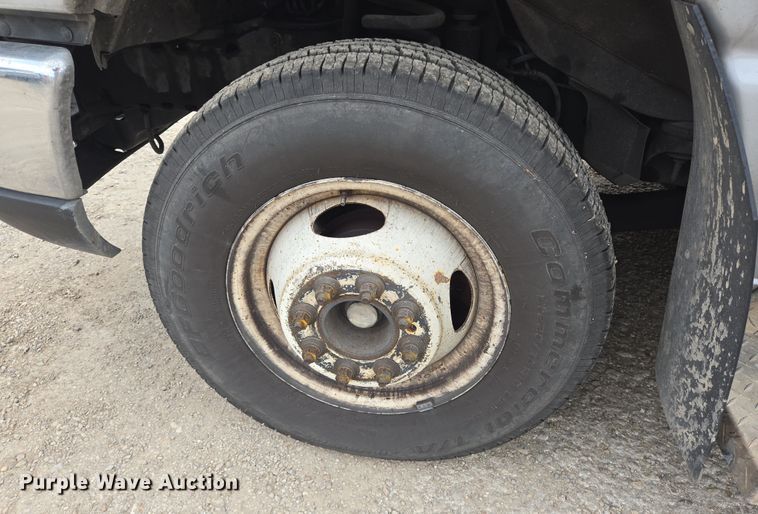 image for item NQ9200 2014 Eldorado Ford E350 shuttle bus