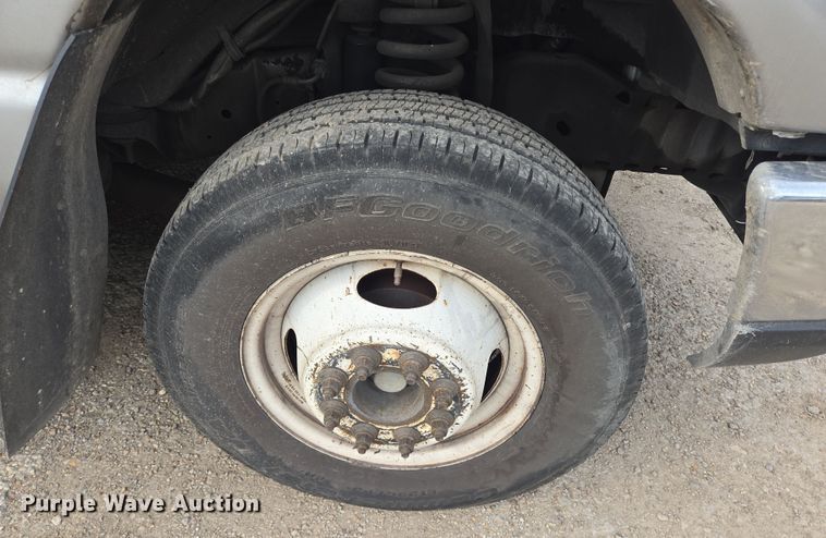 image for item NQ9200 2014 Eldorado Ford E350 shuttle bus