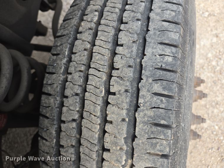 image for item NQ9200 2014 Eldorado Ford E350 shuttle bus