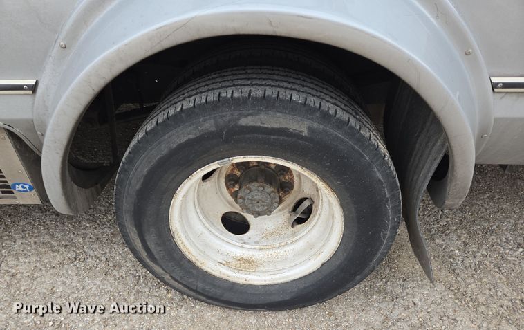 image for item NQ9200 2014 Eldorado Ford E350 shuttle bus